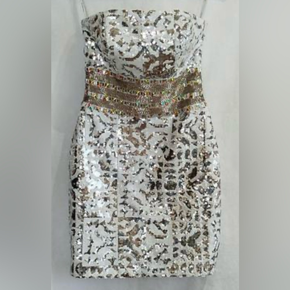 Tony Bowls Glamorous Sequin Mini Dress in Silver and Gold Prom Cocktail Semi